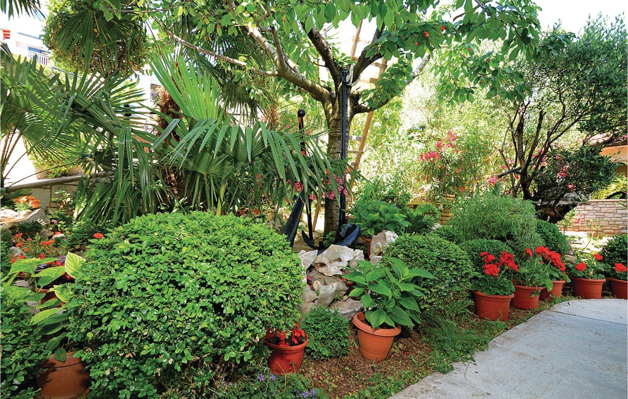 Beautiful Apartment In Rabac With Kitchen מראה חיצוני תמונה